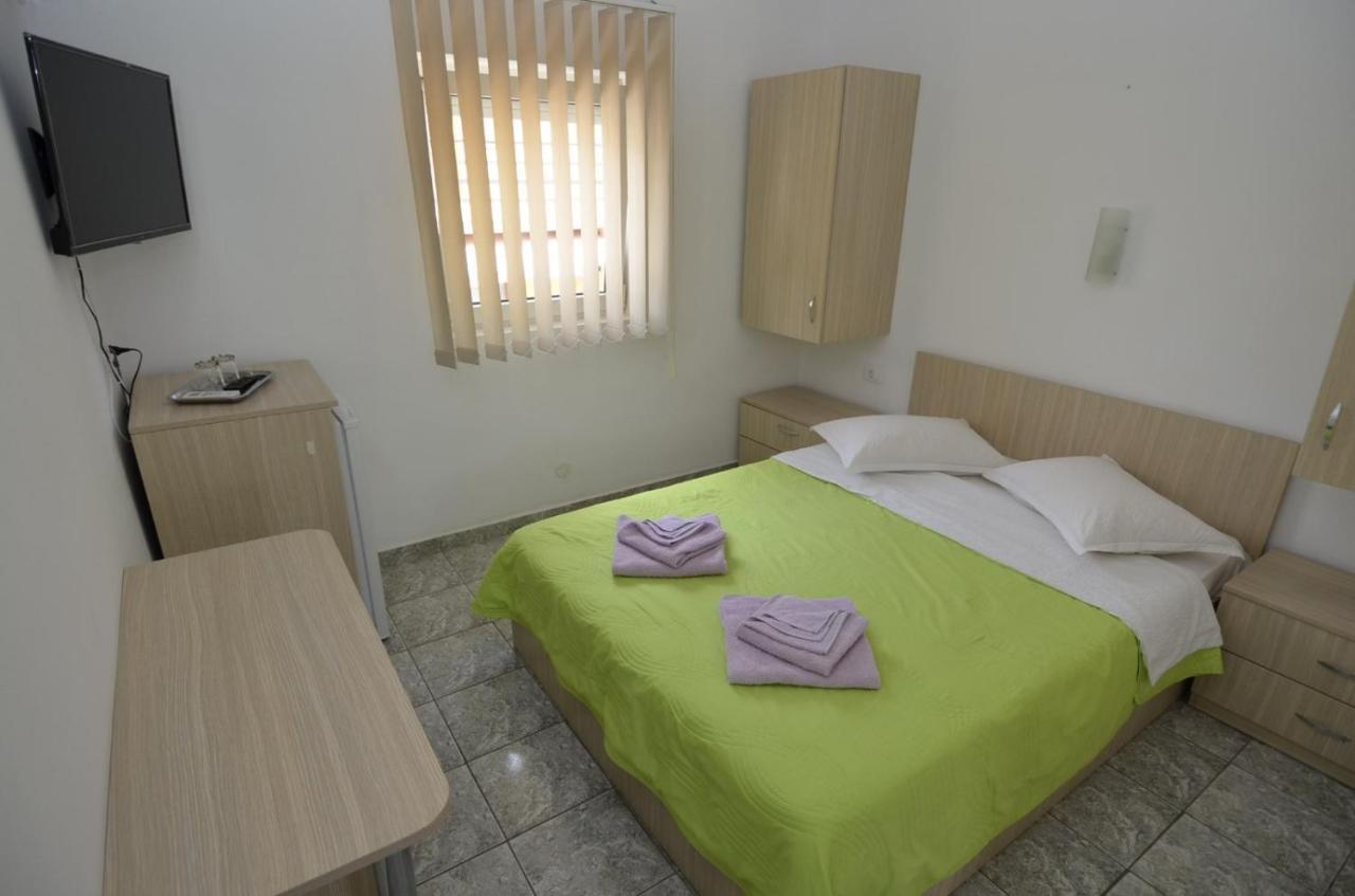 Hotel Vila Rara à Costinesti Extérieur photo