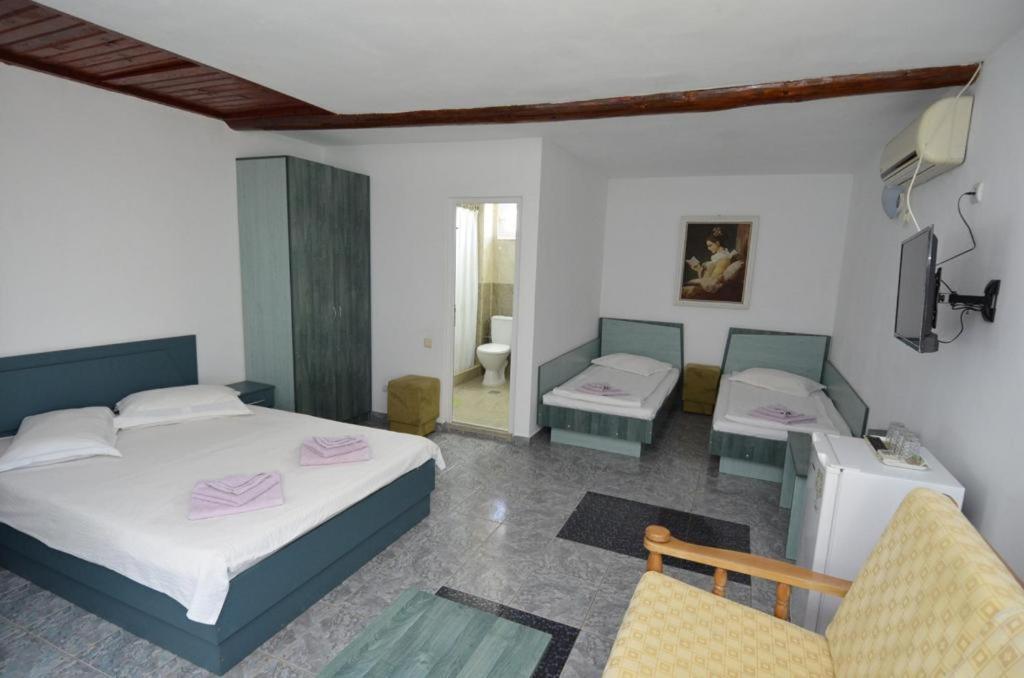 Hotel Vila Rara à Costinesti Extérieur photo